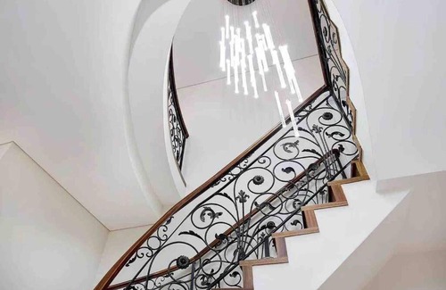 Blakehurst Casa | SYD Luxury cheerful water view holiday house