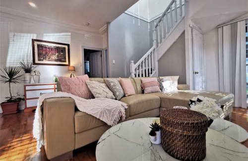 Miranda Casa | Sydney Meets Miranda, Comfy 4 Bedrooms Corner House