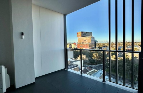 Bankstown Apartamento | Sydney Private Home, at the Centre, where brings to Private and Quiet....