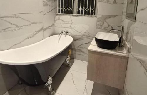 Isipingo Casa | Sydney's NA Guest House and Venue