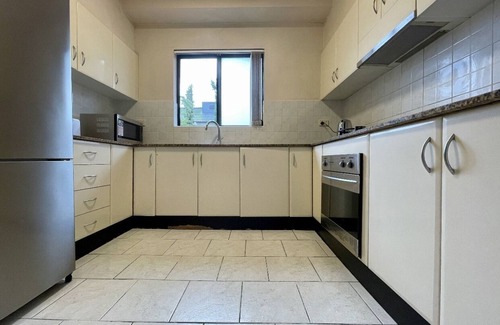 Strathfield Apartamento | Sydney Two-Level 3BDR 3BATH near CBD & Olympic Park