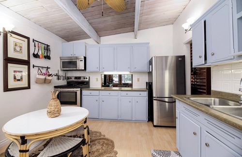 Sylvan Lake Cabina | Sylvan Cabin - 3 BR, Family Fun, Luxurious Yard!
