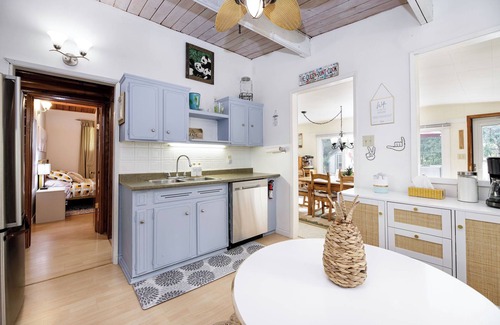 Sylvan Lake Cabina | Sylvan Cabin - 3 BR, Family Fun, Luxurious Yard!
