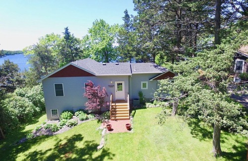 Annandale Casa | Sylvia Cedars Cabin Rental Snowmobile and Boat Rentals
