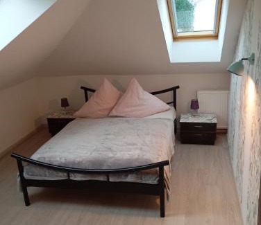 Goerlitz Apartamento | Sylvias Ferienwohnung Nr7 DG