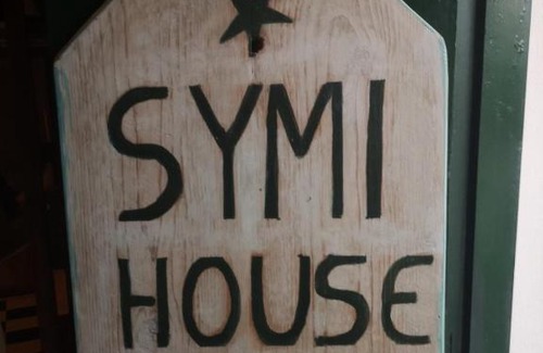 Pedi Apartamento | Symi George House