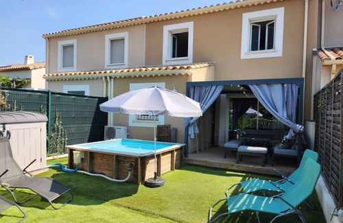 Euzet-les-Bains Casa | Sympathique Maison Mitoyenne, Quartier Calme Dans Village de Montpezat
