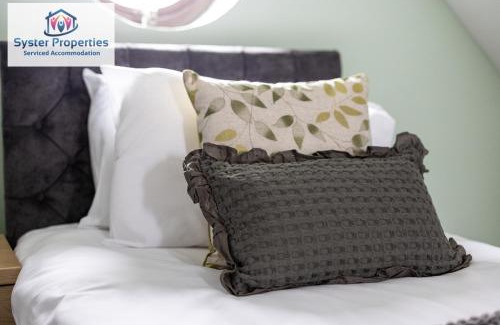 Leicester Casa | Syster Properties Leicester Short Stay with Free Parking LE3 Area