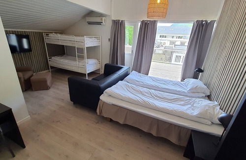 Sjoholt Cama Y Desayuno | Systra Hotel Apartments Sjøholt