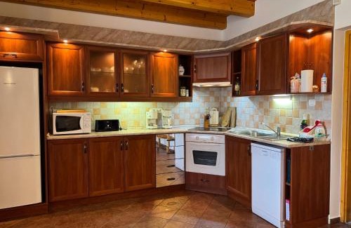 Szolosgyorok Apartamento | Szőlősgyörök Kun Apartment with 3 bedrooms on 92 in