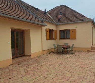 Csehimindszent Casa | Szőlőskert Vendégház
