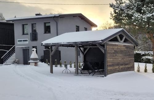 Janowice Wielkie Apartamento | Szary Domek