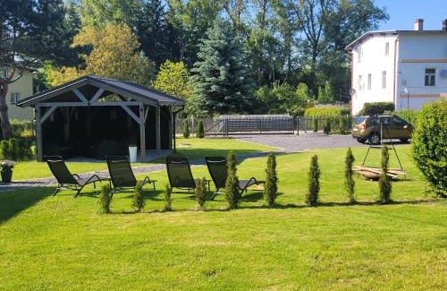 Janowice Wielkie Apartamento | Szary Domek
