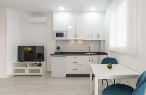 Arroyo de la Miel Apartamento | Tívoli Apartamento 1 Dorm Wi-Fi Nuevo!