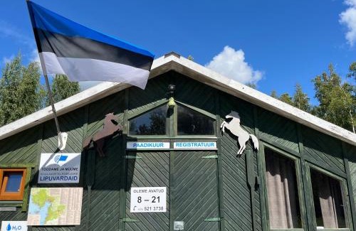 Mannikuste Otro | Tõhela Järve Puhkeküla
