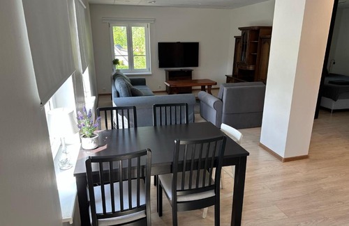 Torva Apartamento | Tõrva teemeistri maja