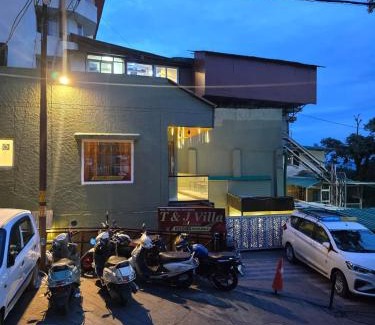 The Mall Road Hotel | T&J Villa Mussoorie