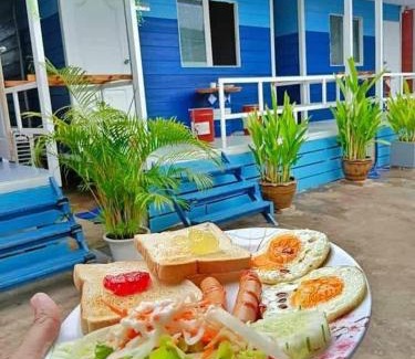 Samut Sakhon Cama Y Desayuno | T&T Koh Larn