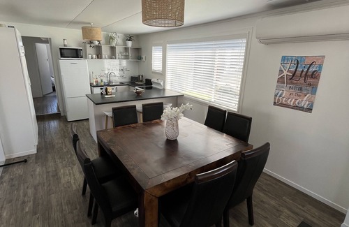 Papamoa Beach Casa | T Two Salty Shack - right across from the beach!