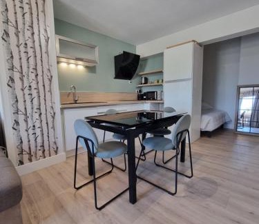 Claix Apartamento | T1 bis nature et confort Vue montagne, proche Grenoble