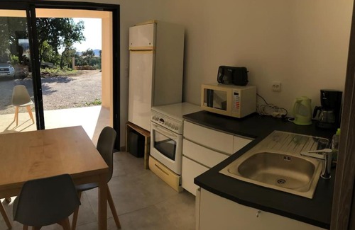 Cuttoli-Corticchiato Apartamento | T1 traversant, plain pied entre mer et montagne