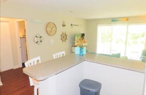 Demere Park Casa | T15 downstairs beachy quiet King bed