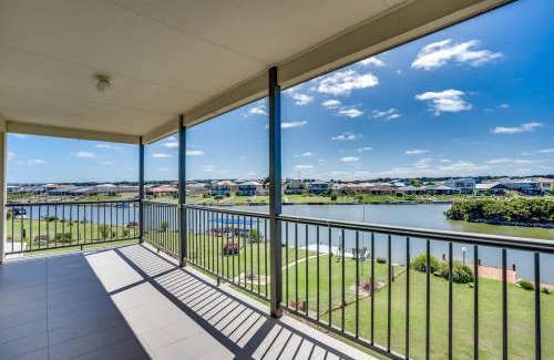 Nangkita Casa | T2 12 Wentworth Pde Hindmarsh Island - No Linen Included