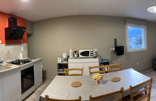 Corte Apartamento | T2 41 M2 CORTE villa piso, aire acondicionado, terraza wifi, vistas a la montaña Restonica