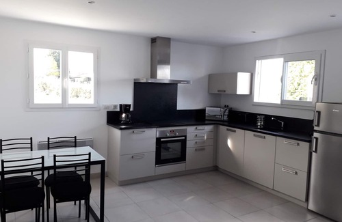 Urrugne Apartamento | Apartamento de 2 habitaciones - 45 m2 - para vacaciones en URRUGNE cerca de ST JEAN DE LUZ
