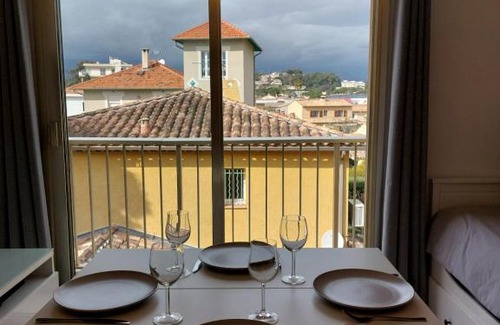 Cros-de-Cagnes Apartamento | T2 au calme, proche des plages, climatisé et parking privé