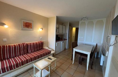 Behobie Apartamento | T2 avec piscine sur la Corniche - FR-1-239-1084
