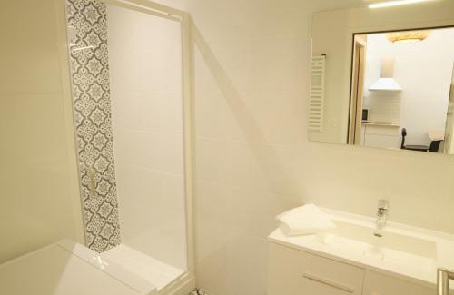 Cognac Apartamento | T2 avec verrière situé en hyper centre avec wifi, linge, draps, savons et serviettes fournis