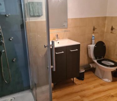 Carry-le-Rouet Apartamento | T2 CARRY LE ROUET CENTRE VILLE PROCHE DE LA MER