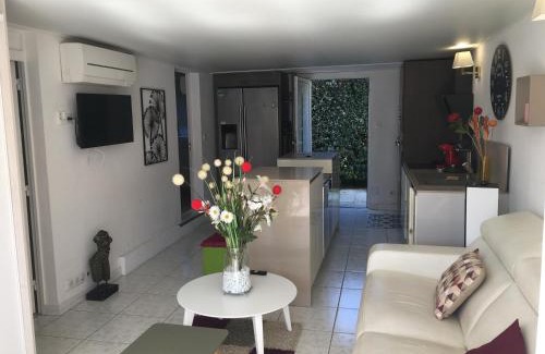 Launaguet Apartamento | T2 climatisé baignoire terrasse Jacuzzi Piscine Sauna