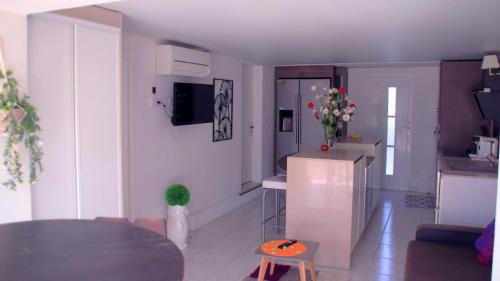 Launaguet Apartamento | T2 climatisé baignoire terrasse Jacuzzi Piscine Sauna