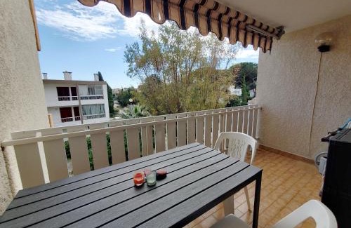 Les Sablettes Apartamento | T2 climatisé dans résidence avec piscine, tout à pied