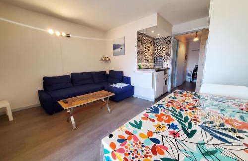 Les Sablettes Apartamento | T2 climatisé dans résidence avec piscine, tout à pied