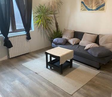 Sorgues Apartamento | T2 dans Villa à Sorgues