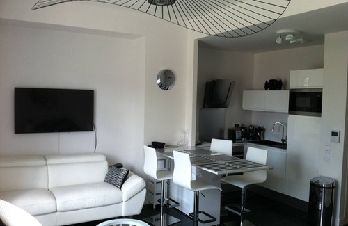Arcachon Apartamento | T2 DISEÑO DE PIE - ACCESO DIRECTO A LA PLAYA - ESTACIONAMIENTO - MUY CERCA DEL CENTRO DE LA CIUDAD