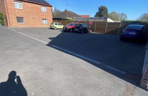 Saint-Amand-les-Eaux Apartamento | T2 ground floor apartment 2.5kms from town center and casino