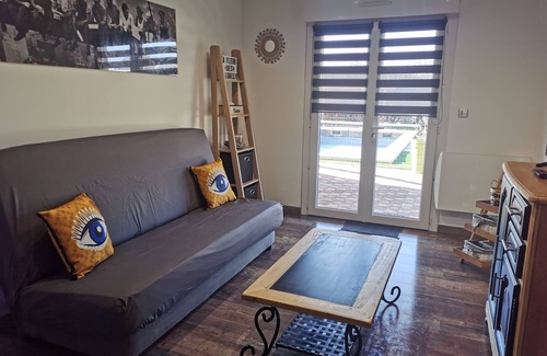 Courthezon Casa | T2 independiente con piscina