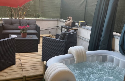 Epinay-sur-Seine Apartamento | T2 jacuzzi 6 stade de France and porte de paris streetcar stations