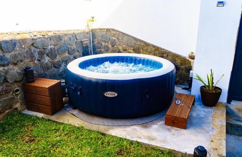 Sainte Marie Apartamento | T2 L'Escale du Voyageur - Terrasse Jardin & Jacuzzi - Proche Aéroport