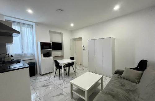 Grand Trou - Saint Jean De Dieu Apartamento | T2 moderne à 10 min du centre-ville de Lyon