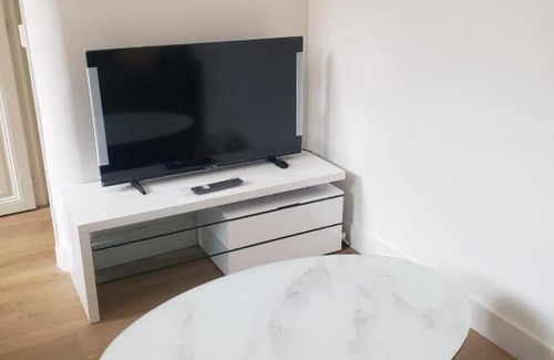 4th Arrondissement Apartamento | T2 neuf tout équipé, climatisé
