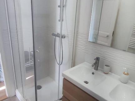 4th Arrondissement Apartamento | T2 neuf tout équipé, climatisé