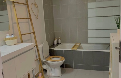 La Capelette Apartamento | T2 renovated, quiet and charming