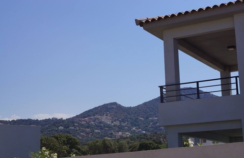 Monticello Apartamento | T2 RESIDENCE PETRADORU EN PISCINA DE CONFORT CON ENCANTO ILE-ROUSSE