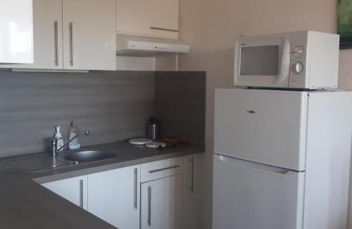 Port Leucate Apartamento | T2 Rez-de-Chaussée, Plage d'Argos, Piscine, Accès Direct Plage, Parking, 4 Pers, Port Leucate - FR-1-798-30