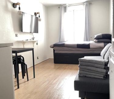 Bussy-Saint-Georges Apartamento | T2D Apartment - Suite UR proche Disneyland Paris
